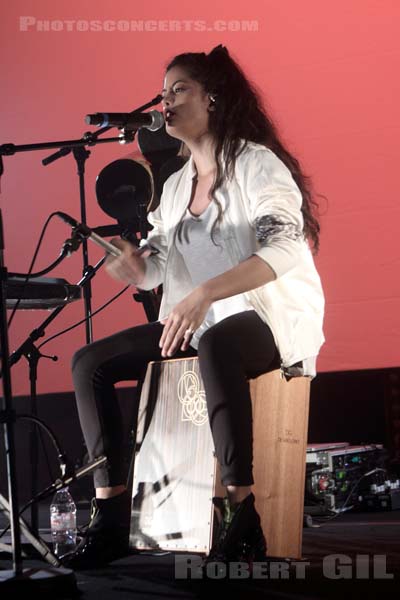 IBEYI - 2015-07-01 - PARIS - Philharmonie de Paris 2 - 